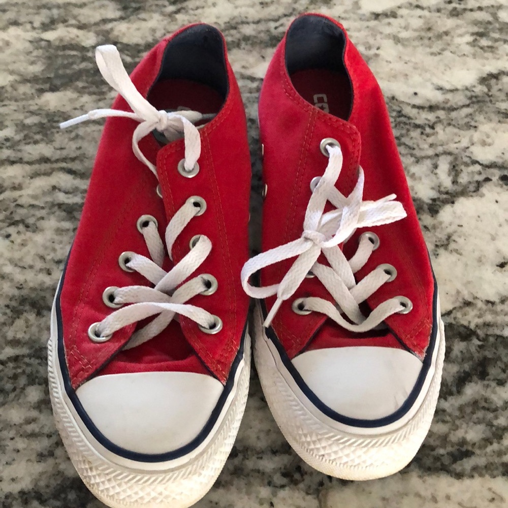 Red converse